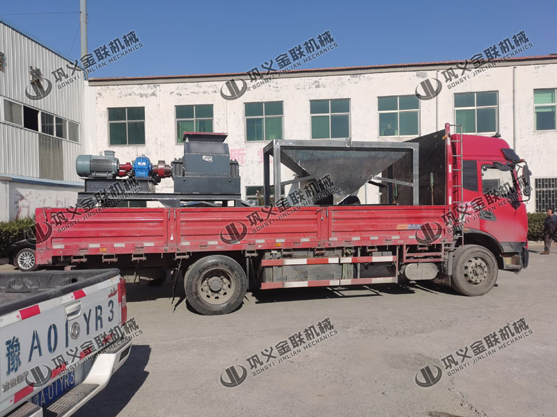 单台2PG800x600中型对辊破碎机发货 破碎石英砂
